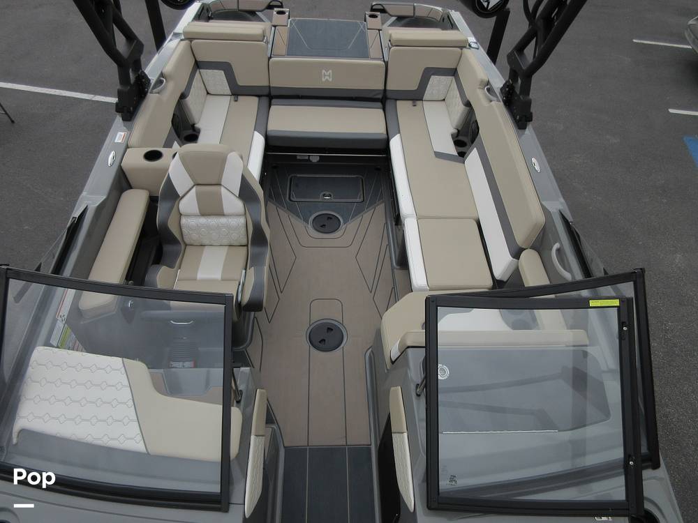 Slide: The Image of Cockpit Seating - 14882552