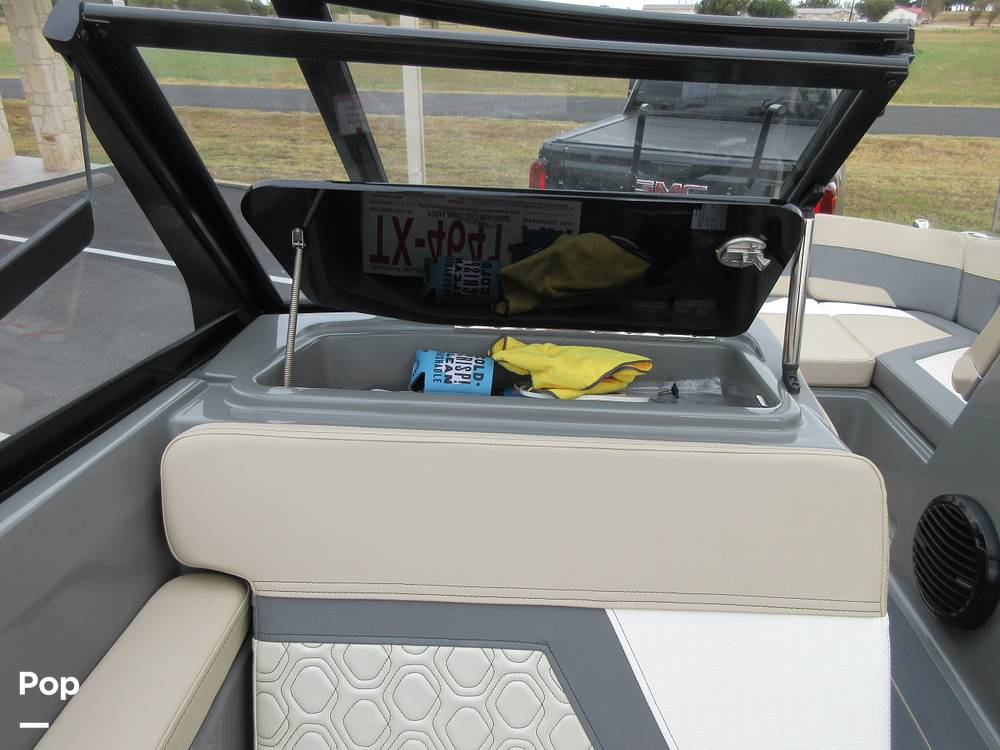 Slide: The Image of Heyday Wake Boats H22 2022 - 14882611