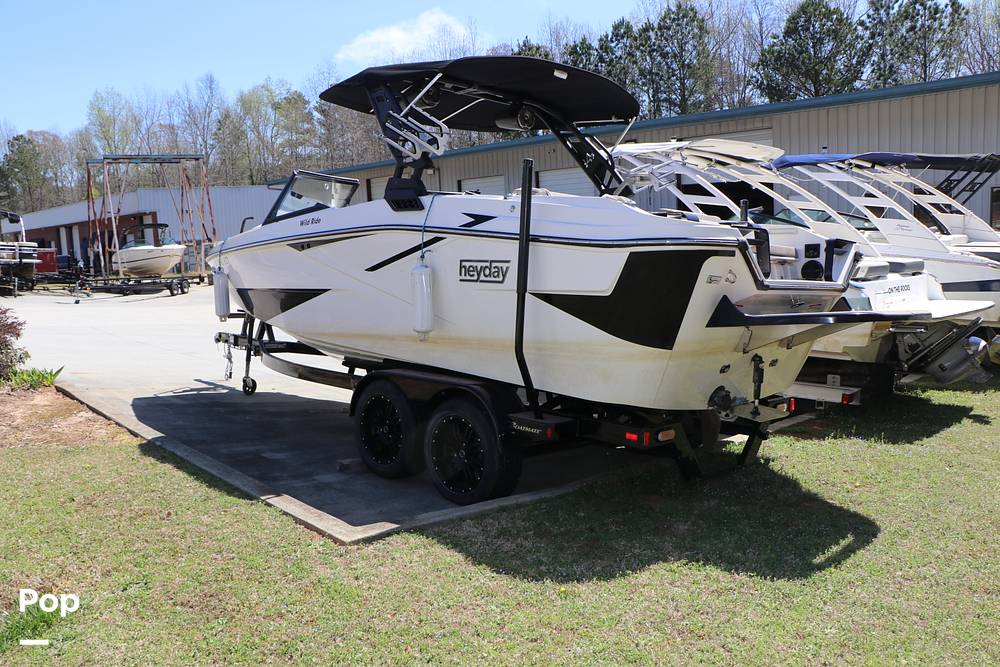Slide: The Image of Heyday Wake Boats H22 2023 - 108