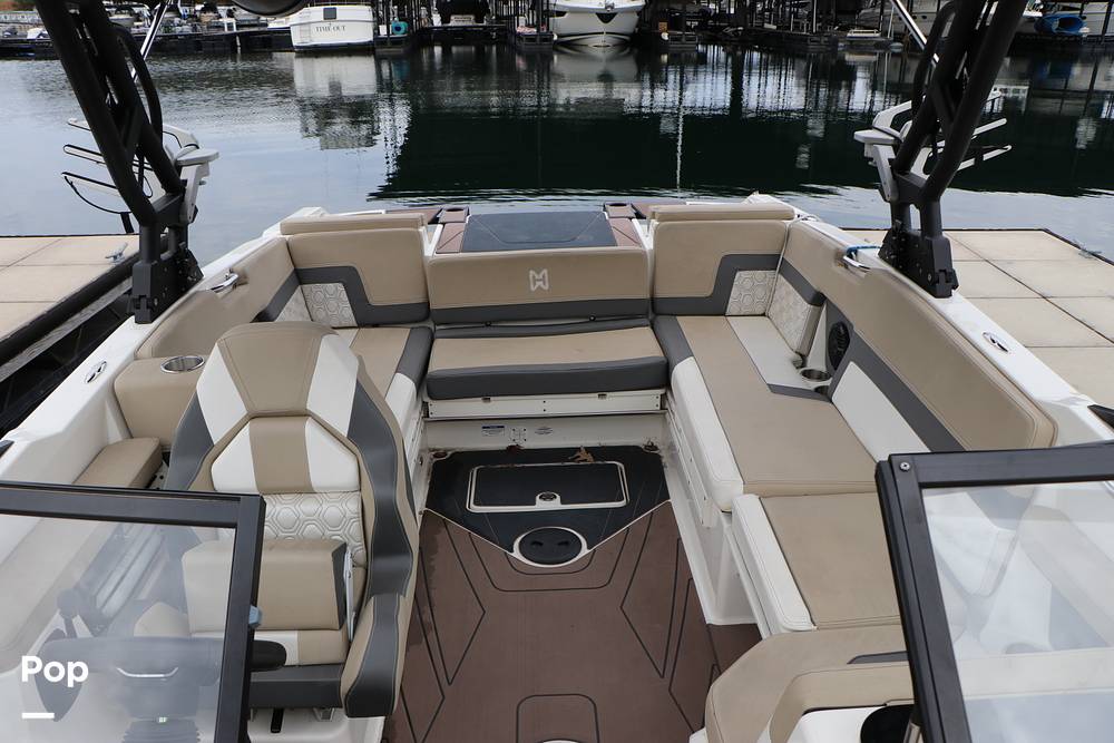 Slide: The Image of Heyday Wake Boats H22 2023 - 13