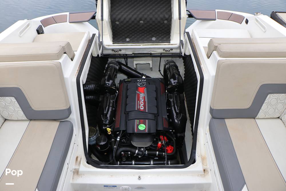 Slide: The Image of Heyday Wake Boats H22 2023 - 16