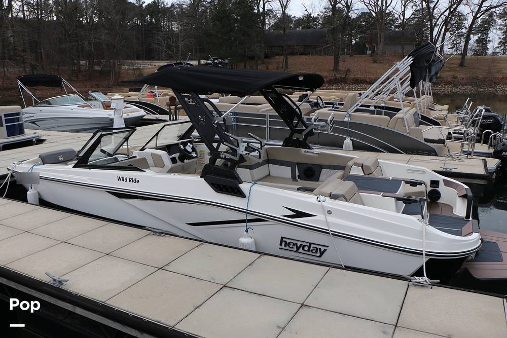 Slide: The Image of Heyday Wake Boats H22 2023 - 5