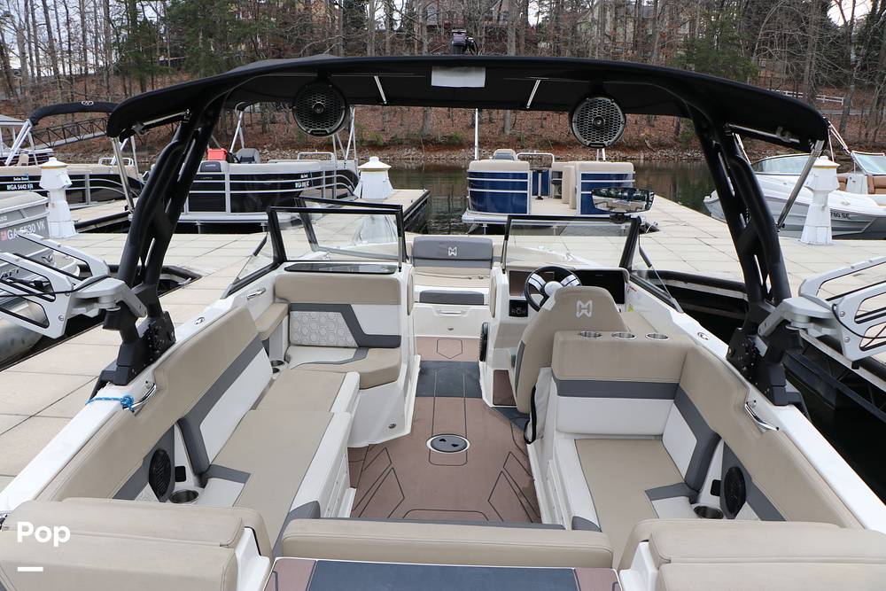 Slide: The Image of Heyday Wake Boats H22 2023 - 7
