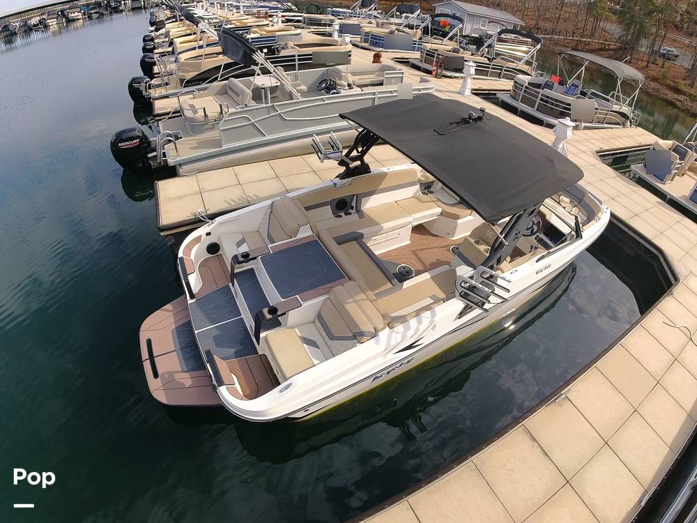 Slide: The Image of Heyday Wake Boats H22 2023 - 74