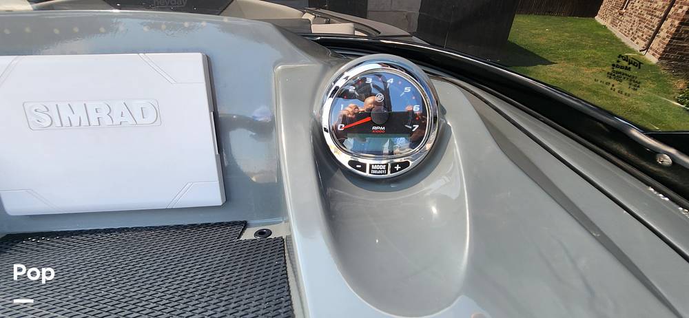 Slide: The Image of Heyday Wake Boats WT-2DC 2022 - 102