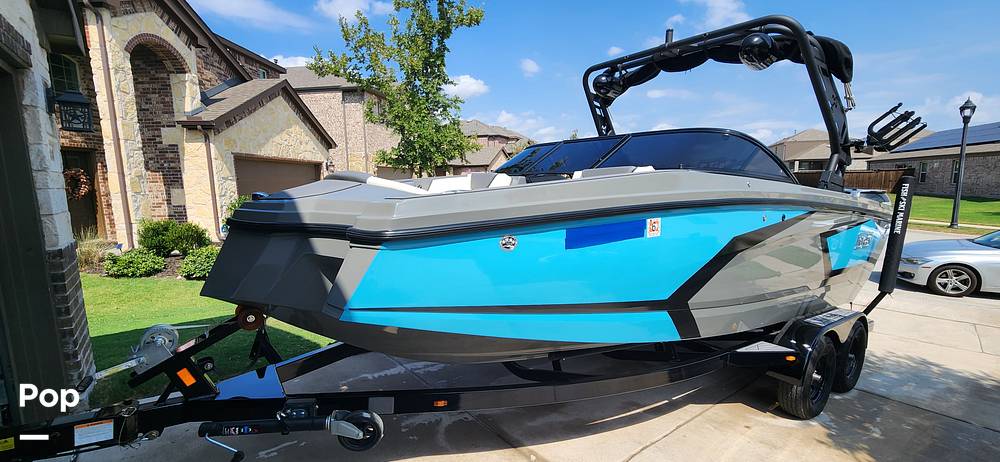 Slide: The Image of Heyday Wake Boats WT-2DC 2022 - 17