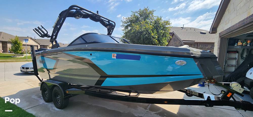 Slide: The Image of Heyday Wake Boats WT-2DC 2022 - 27