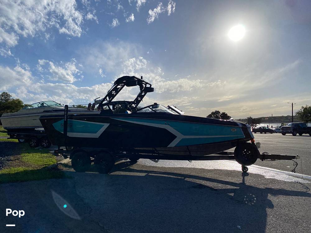Slide: The Image of Heyday Wake Boats WT-SURF 2022 - 2