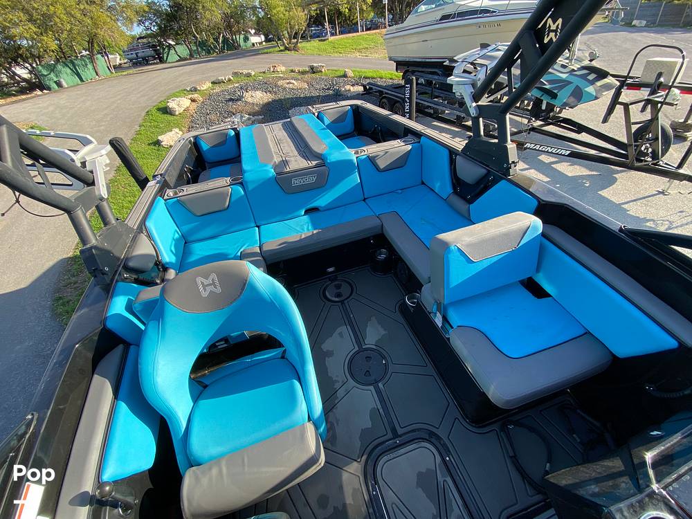 Slide: The Image of Heyday Wake Boats WT-SURF 2022 - 25