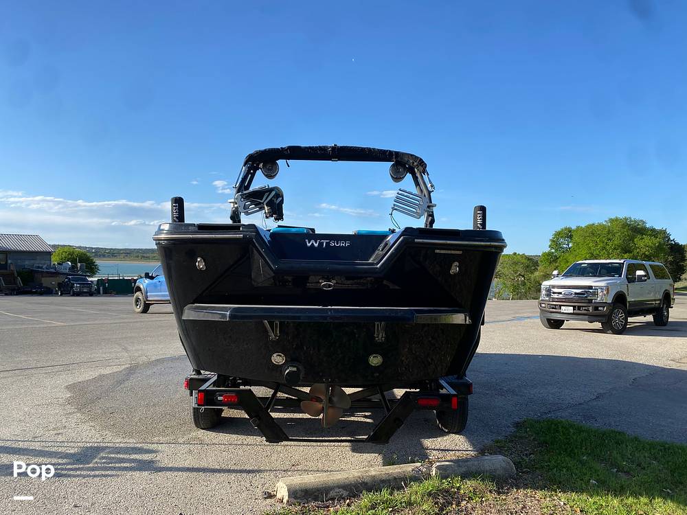 Slide: The Image of Heyday Wake Boats WT-SURF 2022 - 5