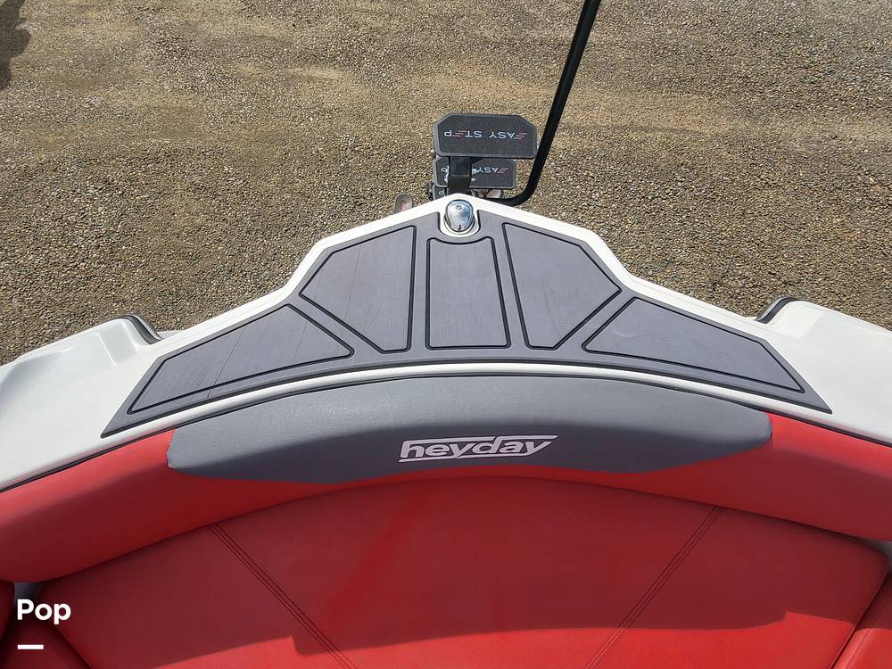 Slide: The Image of Heyday Wake Boats Wt Surf 2023 - 15256050