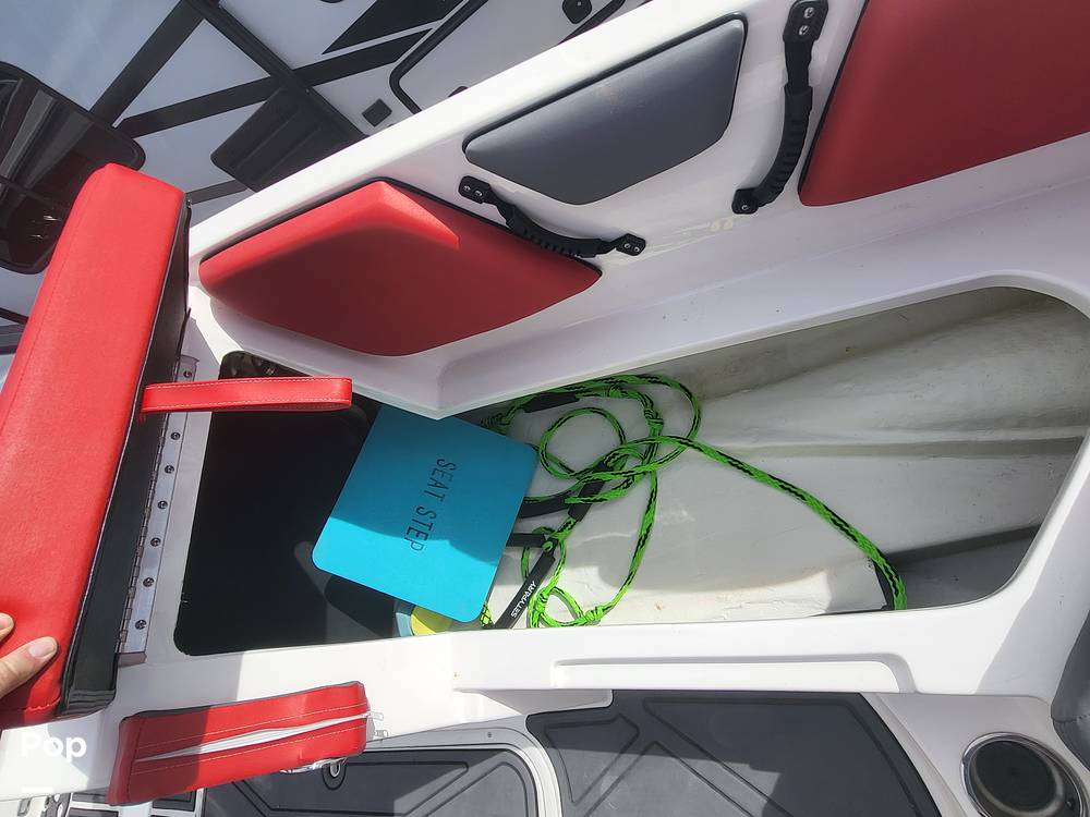 Slide: The Image of Heyday Wake Boats Wt Surf 2023 - 15256054