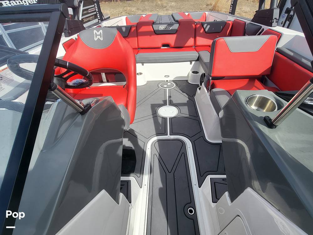 Slide: The Image of Heyday Wake Boats Wt Surf 2023 - 15256058