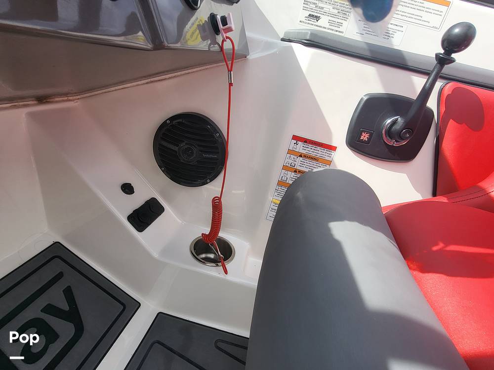 Slide: The Image of Heyday Wake Boats Wt Surf 2023 - 15256187