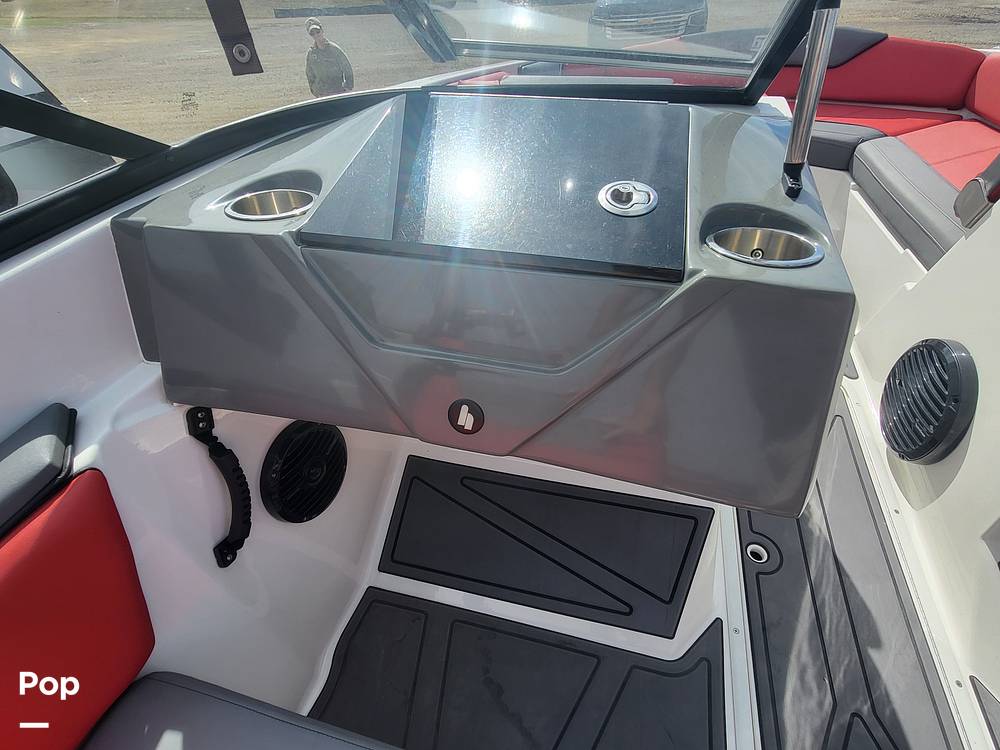 Slide: The Image of Heyday Wake Boats Wt Surf 2023 - 15256191