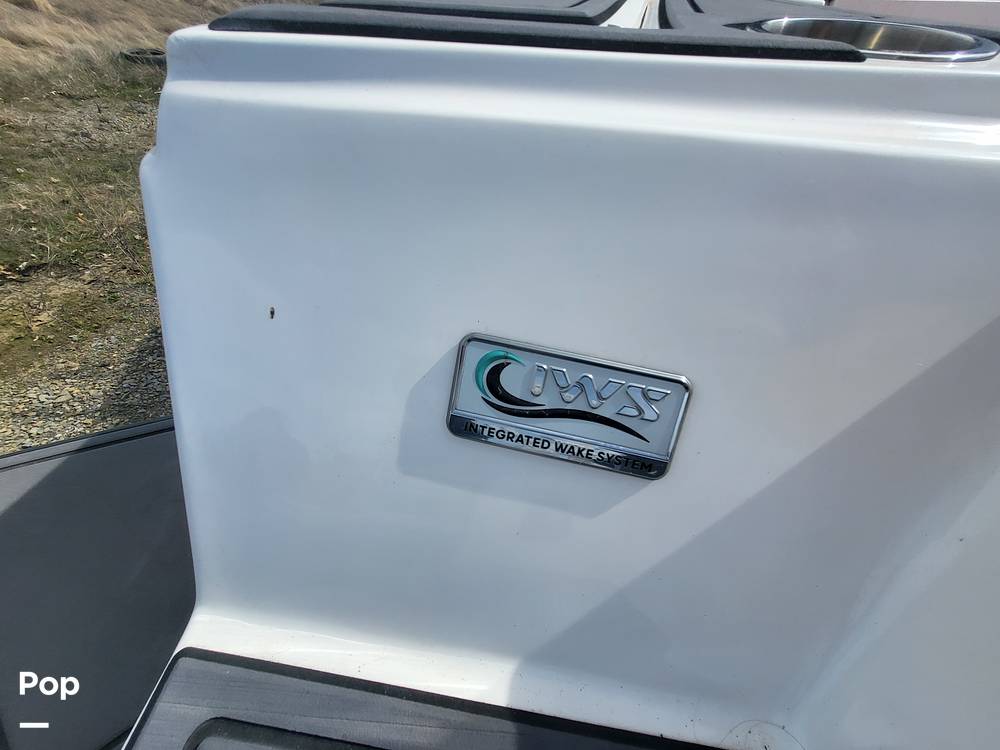 Slide: The Image of Heyday Wake Boats Wt Surf 2023 - 15256221