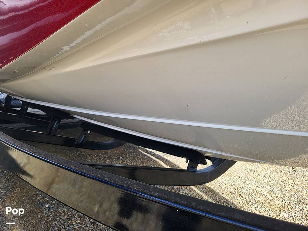 Slide: The Image of Heyday Wake Boats Wt Surf 2023 - 15256240