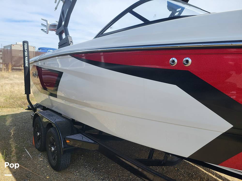 Slide: The Image of Heyday Wake Boats Wt Surf 2023 - 15256241