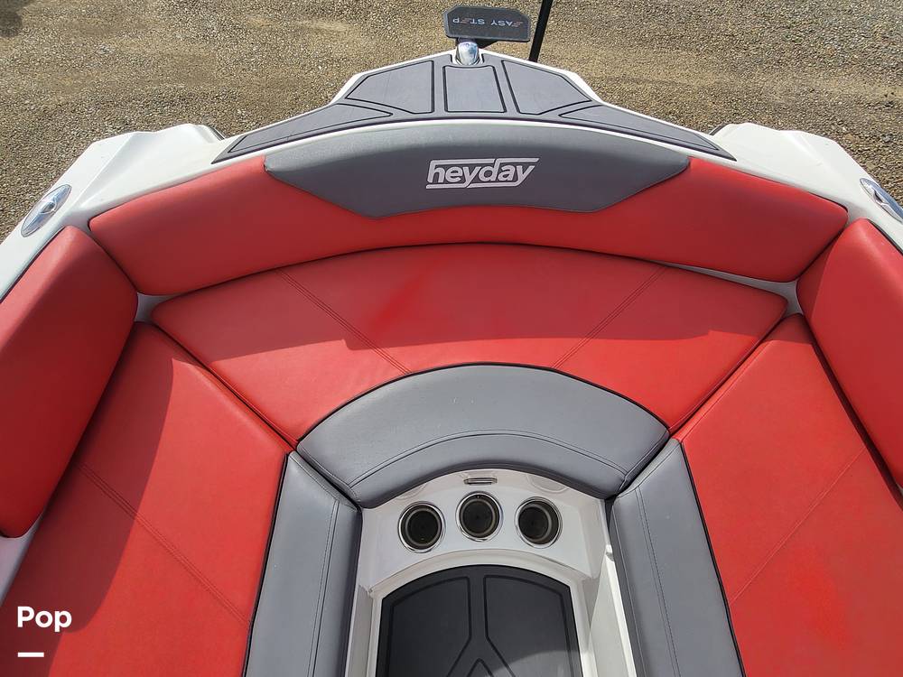Slide: The Image of Heyday Wake Boats Wt Surf 2023 - 15256047