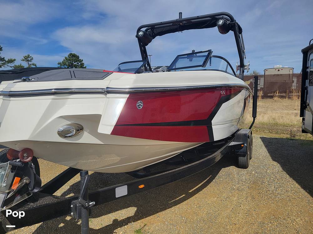 Slide: The Image of Heyday Wake Boats Wt Surf 2023 - 15256244