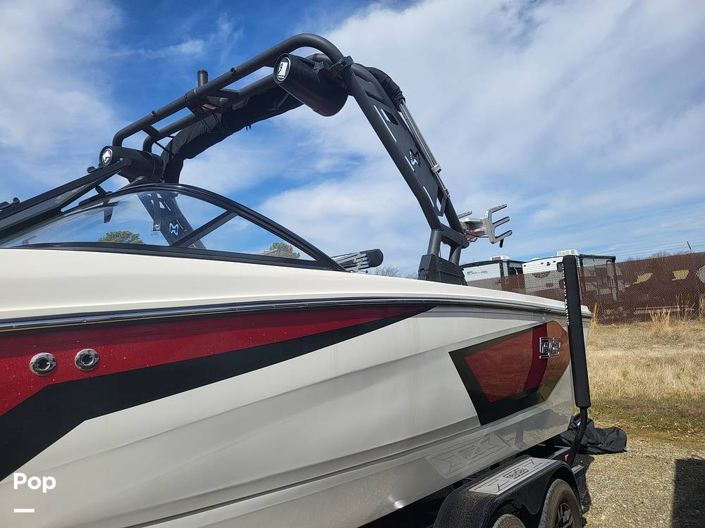 Slide: The Image of Heyday Wake Boats Wt Surf 2023 - 15256246