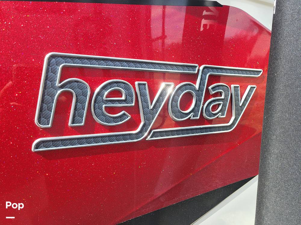 Slide: The Image of Heyday Wake Boats Wt Surf 2023 - 15256247