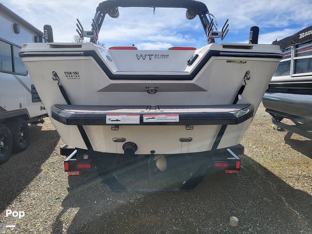 Slide: The Image of Heyday Wake Boats Wt Surf 2023 - 15256249