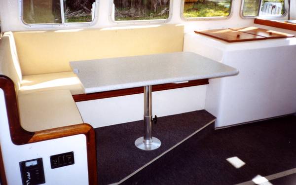 Slide: The Image of h & h marine 1998 - 3