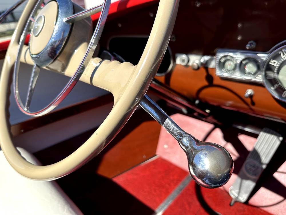 Slide: The Image of Higgins Deluxe Runabout 19' 1948 - 13381311