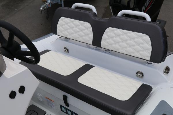 Slide: The Image of Highfield 390 Sport 2023 - 5