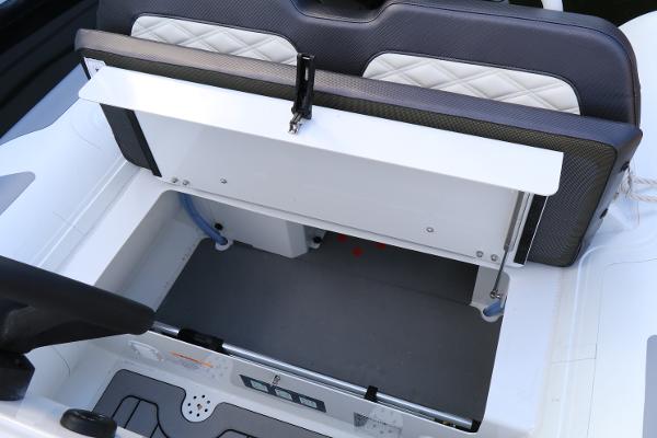 Slide: The Image of Highfield 390 Sport 2023 - 6