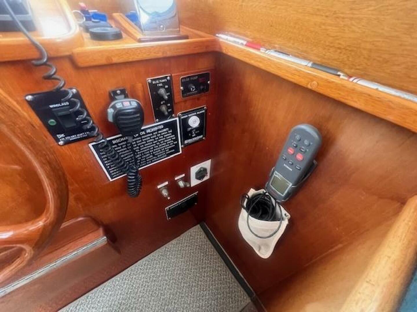 Slide: The Image of Hinckley Lobster Style Cruiser With Flybridge 1989 - 5175070