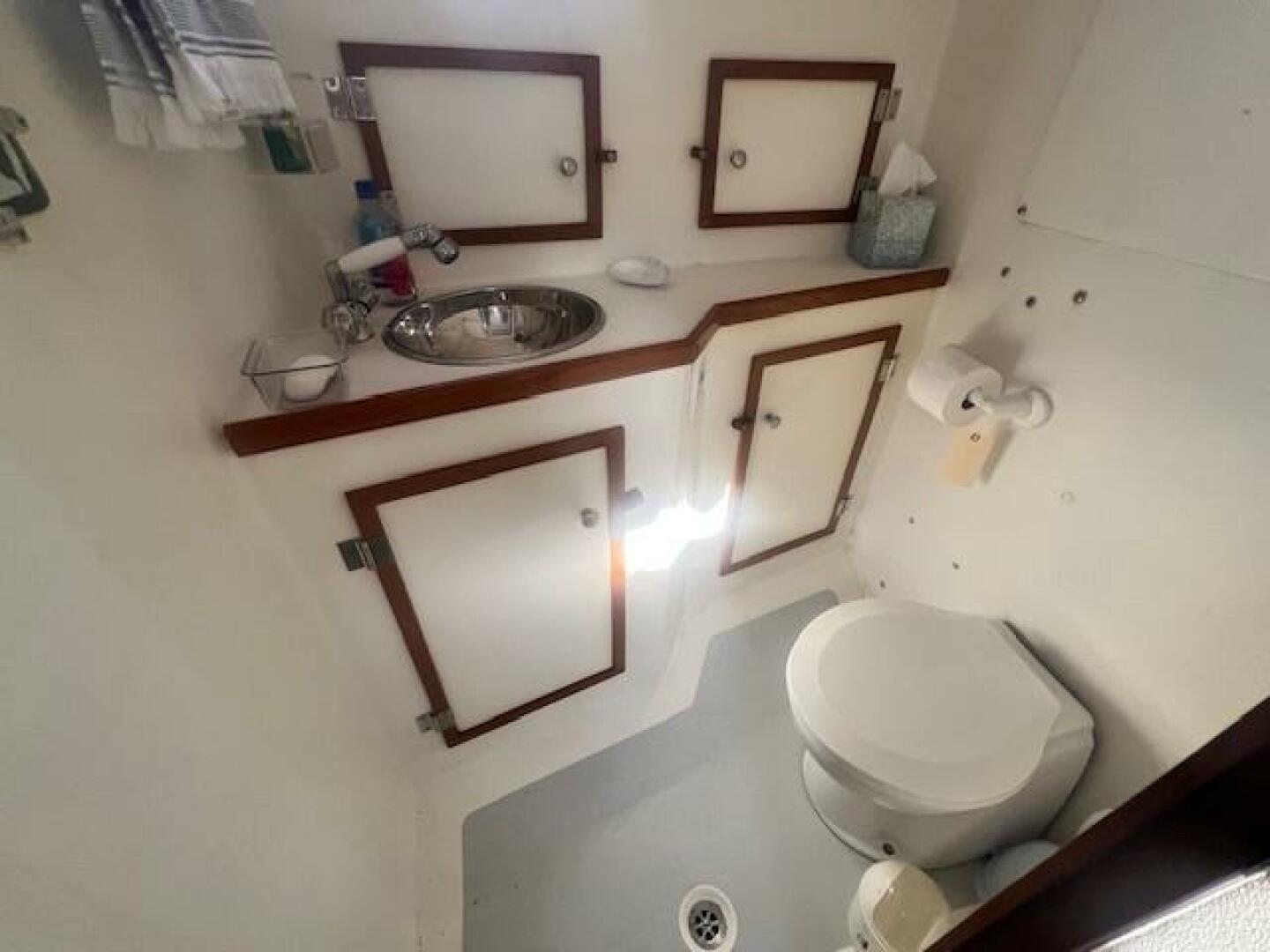 Slide: The Image of Hinckley Lobster Style Cruiser With Flybridge 1989 - 5175099