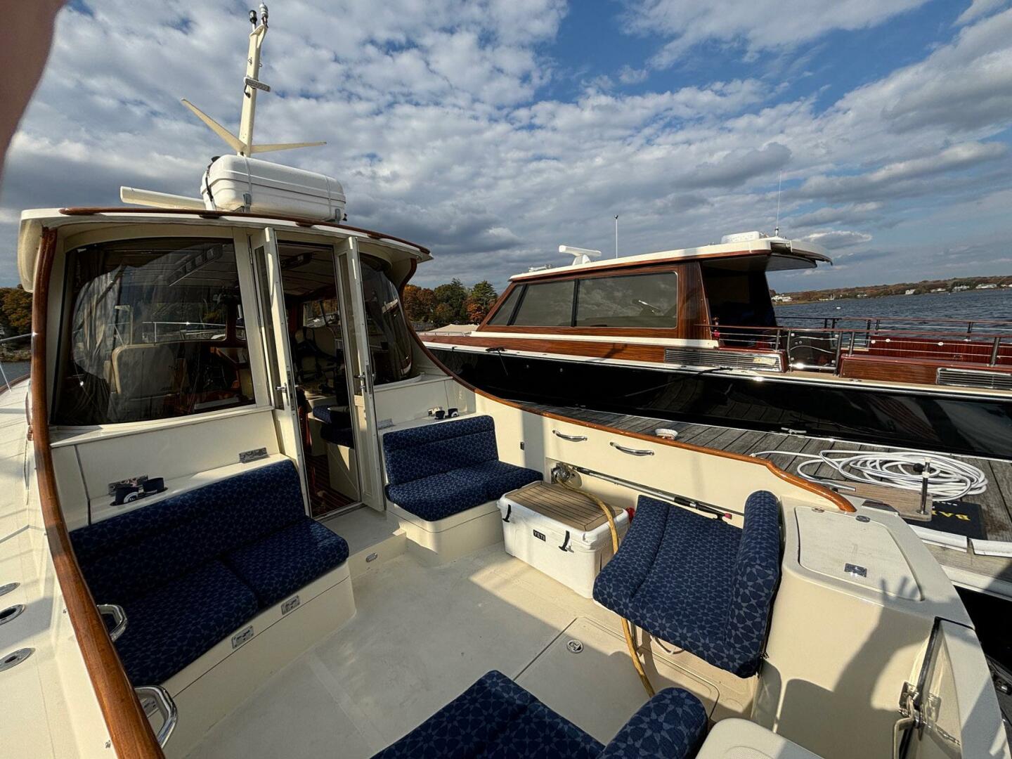 Slide: The Image of Hinckley Talaria 44 Motor Yacht 2005 - 4864274