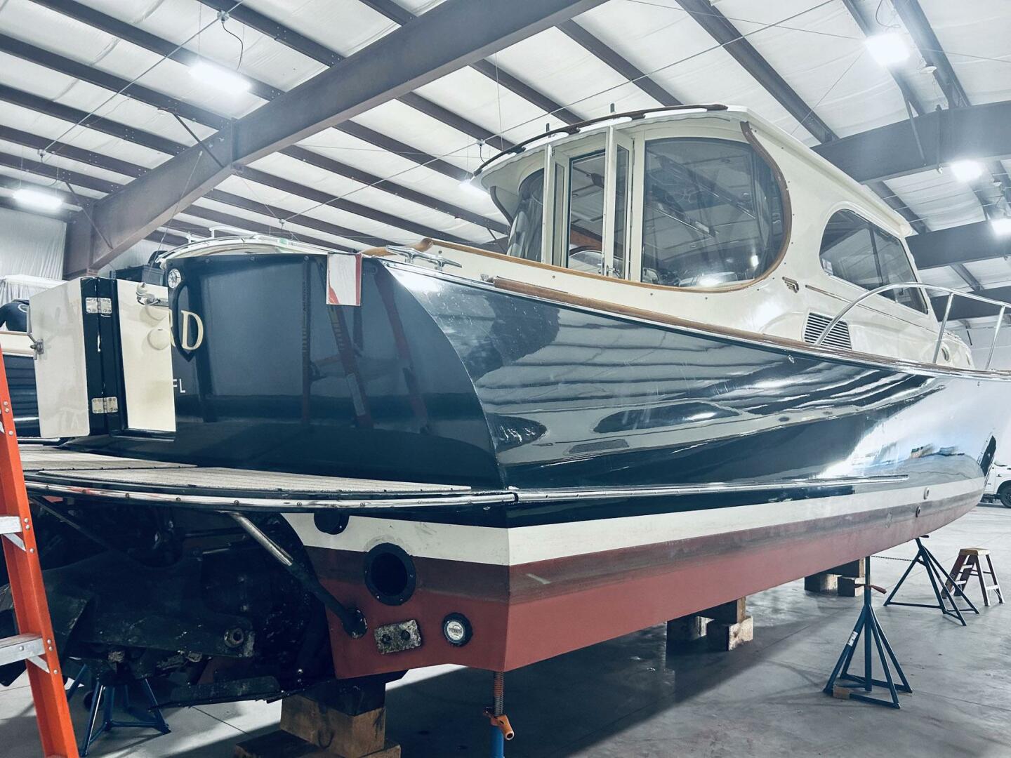 Slide: The Image of Hinckley Talaria 44 Motor Yacht 2005 - 4864278