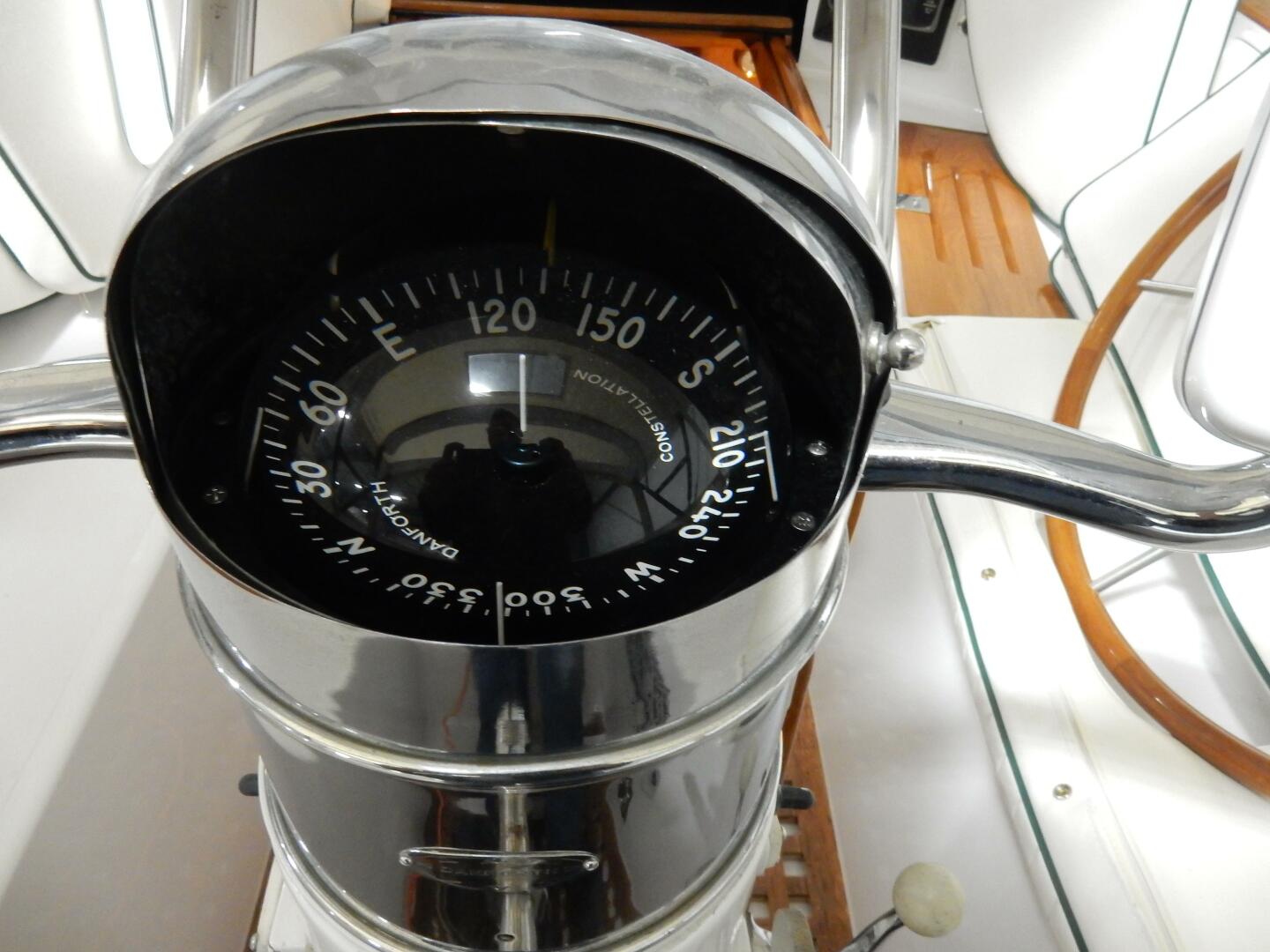 Slide: The Image of Hinckley Yachts 49 CC Ketch 1972 - 4362041