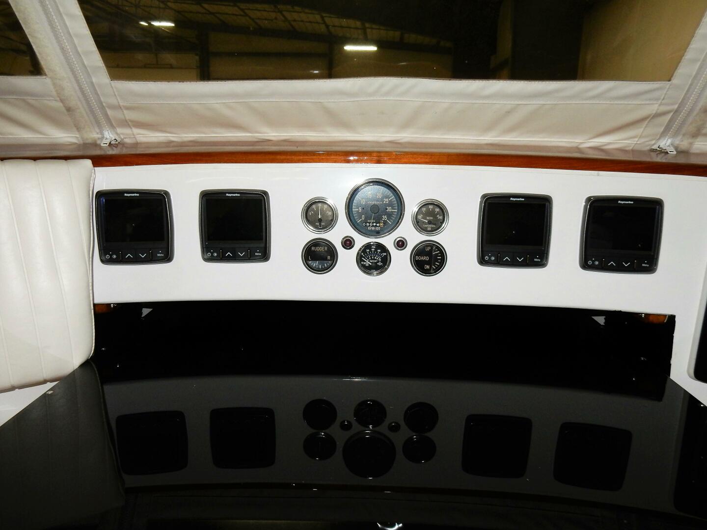 Slide: The Image of Hinckley Yachts 49 CC Ketch 1972 - 4361682