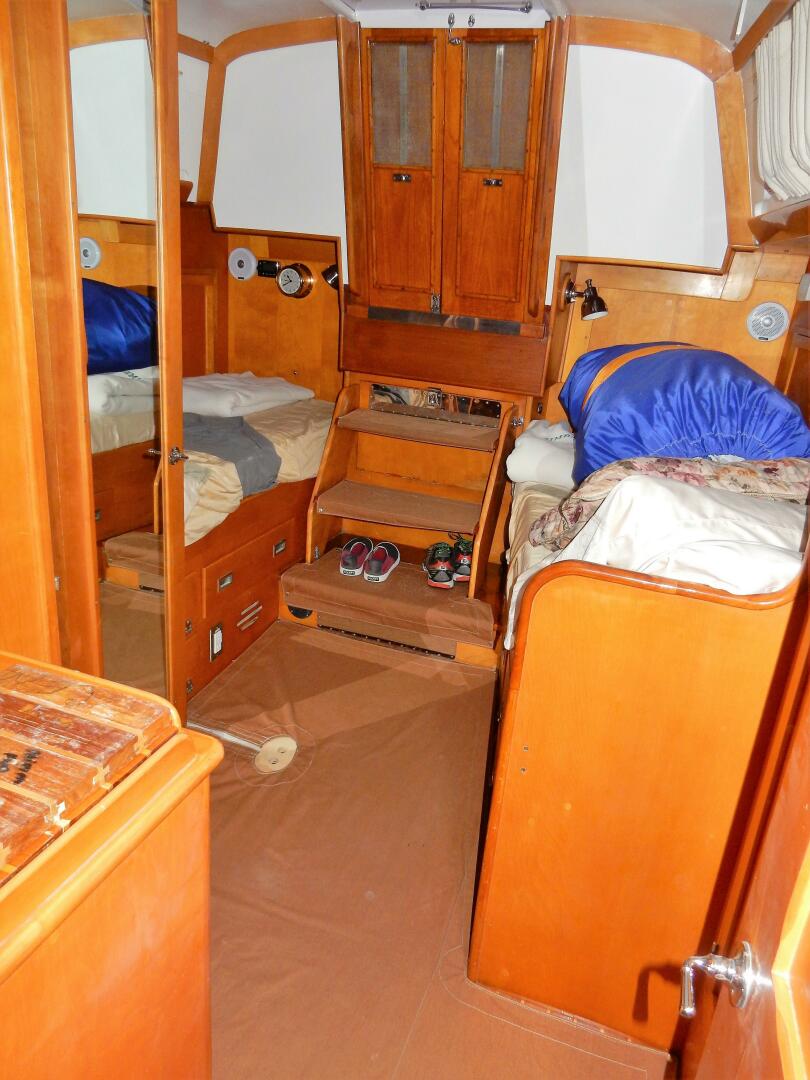 Slide: The Image of Hinckley Yachts 49 CC Ketch 1972 - 4361691