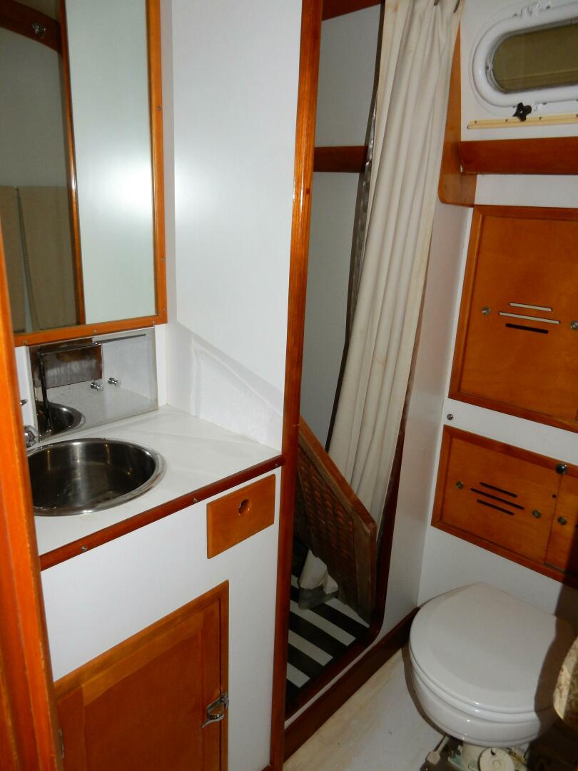 Slide: The Image of Hinckley Yachts 49 CC Ketch 1972 - 4361692