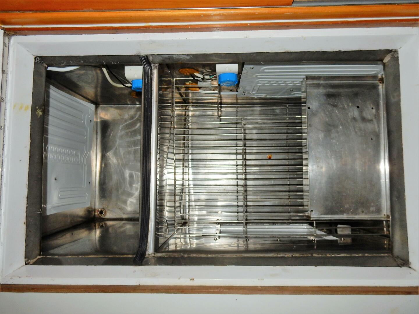 Slide: The Image of Hinckley Yachts 49 CC Ketch 1972 - 4361694