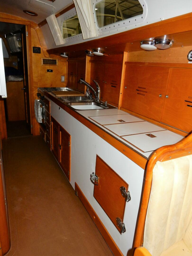 Slide: The Image of Hinckley Yachts 49 CC Ketch 1972 - 4361699