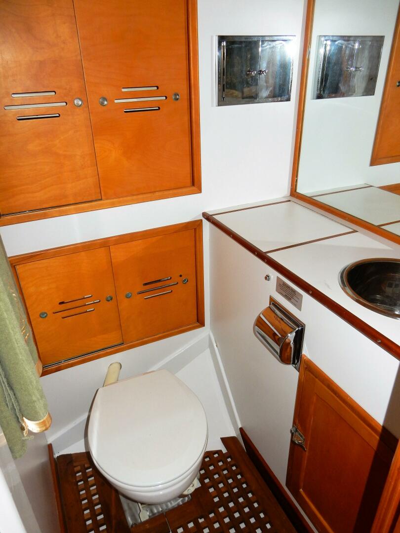 Slide: The Image of Hinckley Yachts 49 CC Ketch 1972 - 4361718