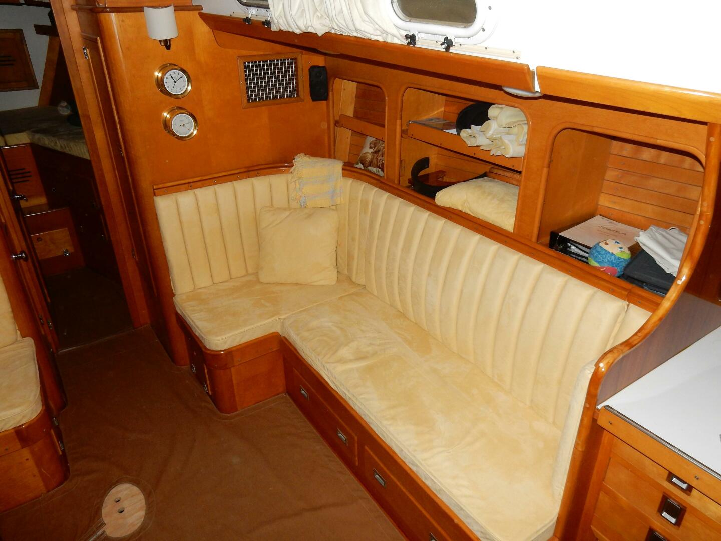 Slide: The Image of Hinckley Yachts 49 CC Ketch 1972 - 4361719