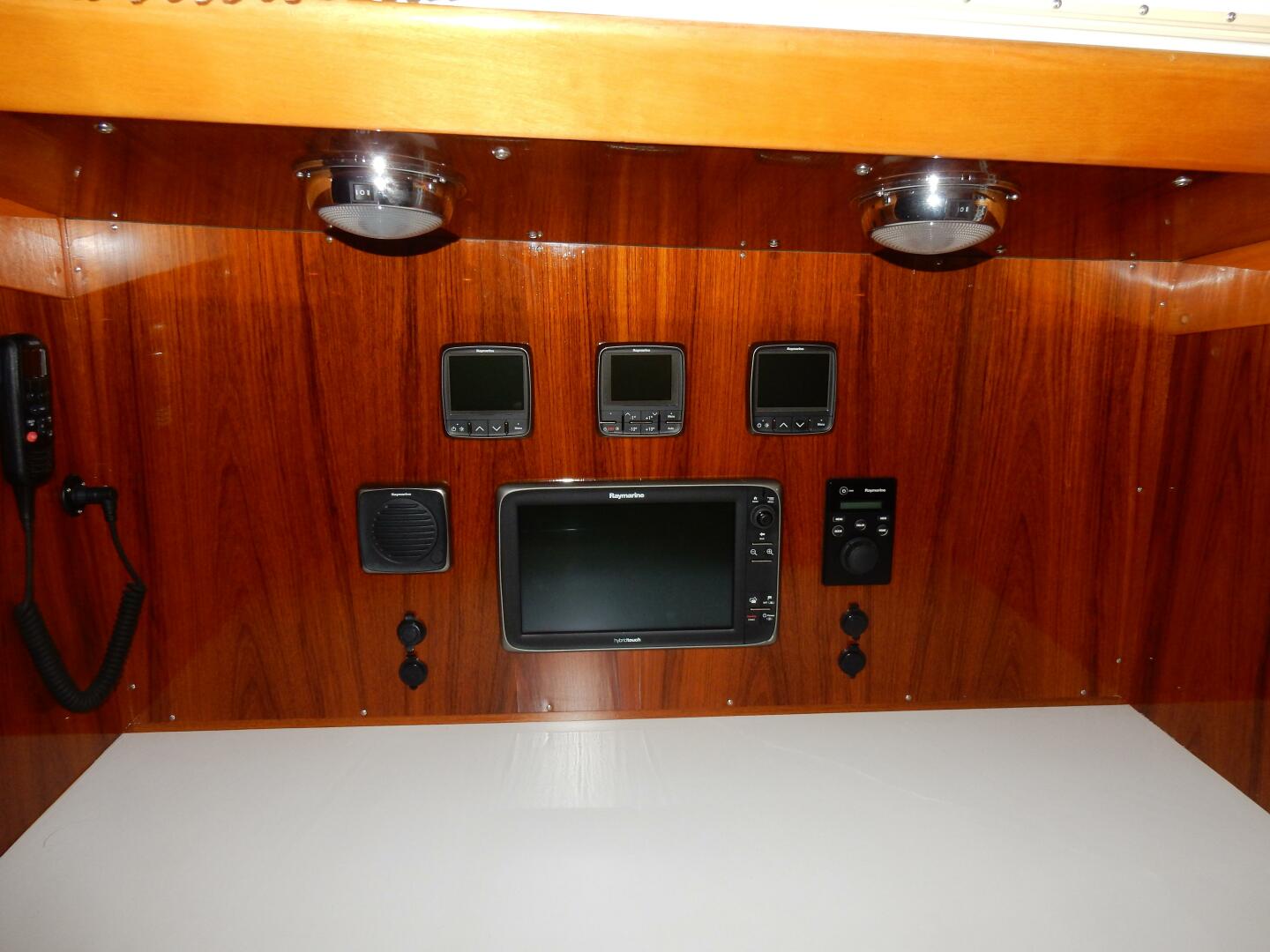 Slide: The Image of Hinckley Yachts 49 CC Ketch 1972 - 4361724