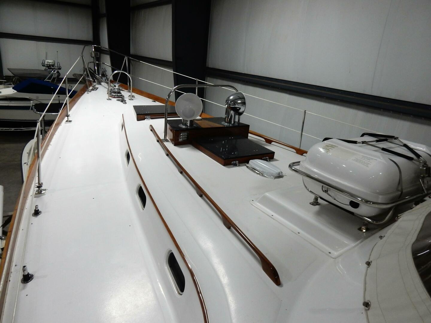 Slide: The Image of Hinckley Yachts 49 CC Ketch 1972 - 4361961