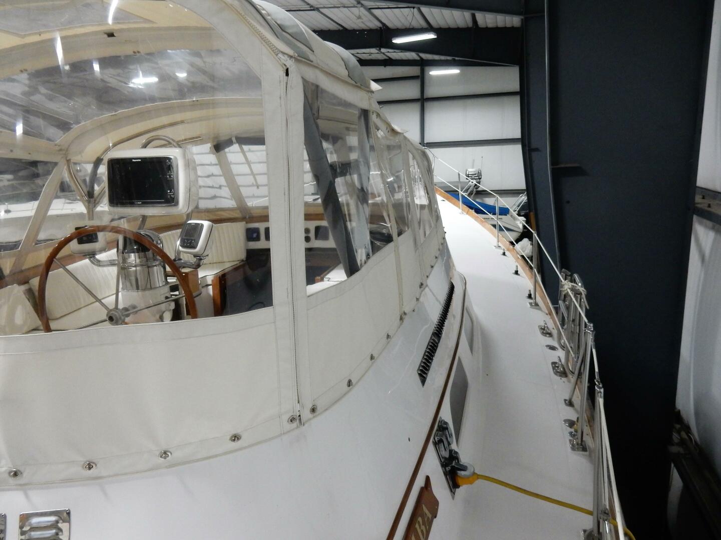 Slide: The Image of Hinckley Yachts 49 CC Ketch 1972 - 4361964