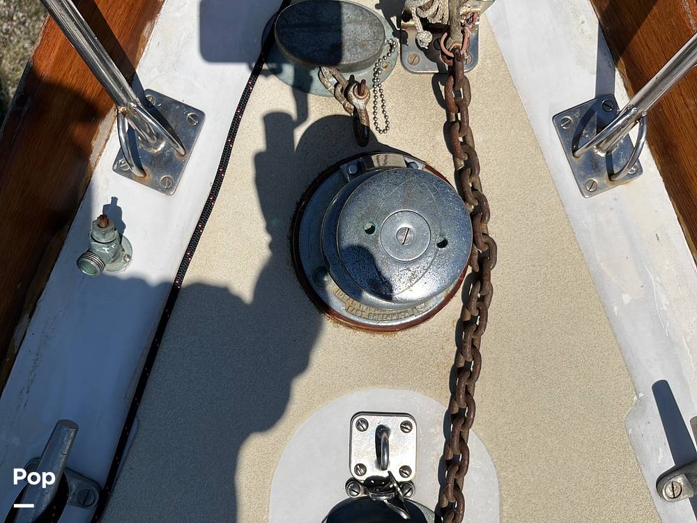 Slide: The Image of Hinckley Yachts Bermuda 40 Mark III Yawl 1974 - 105