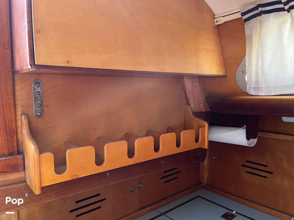 Slide: The Image of Hinckley Yachts Bermuda 40 Mark III Yawl 1974 - 150