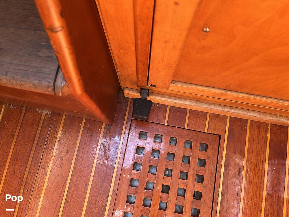 Slide: The Image of Hinckley Yachts Bermuda 40 Mark III Yawl 1974 - 154