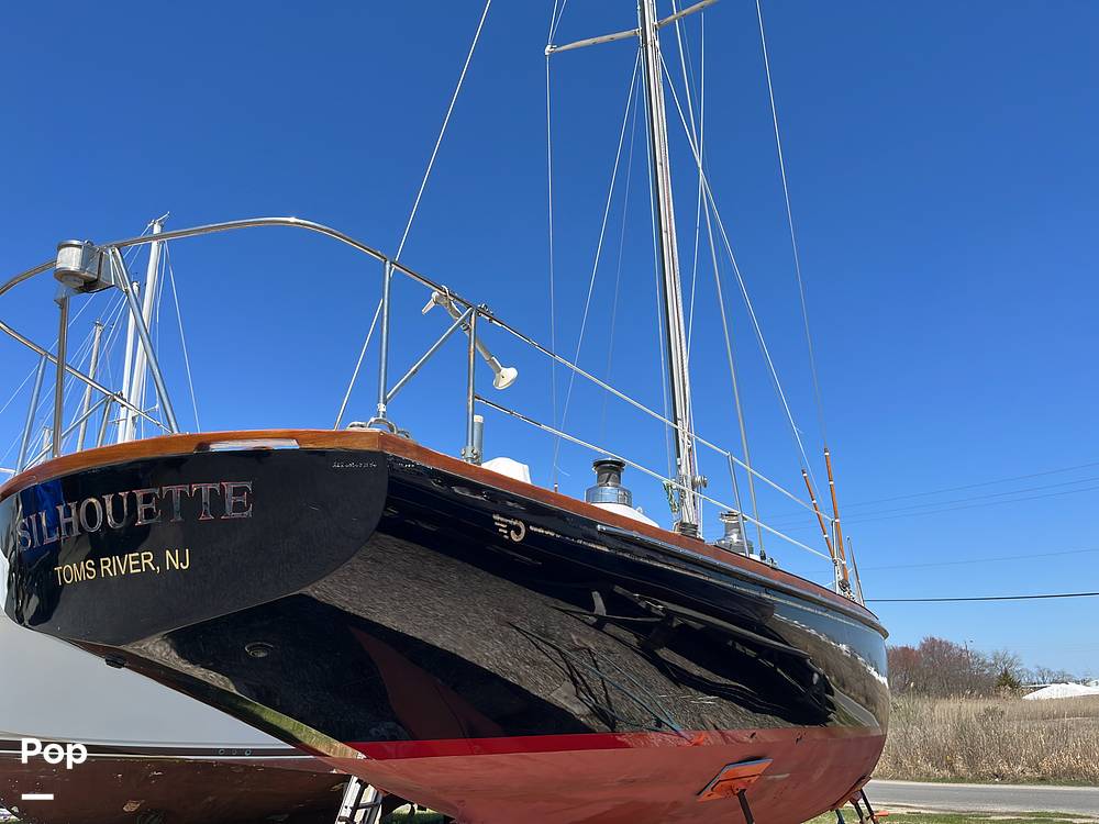 Slide: The Image of Hinckley Yachts Bermuda 40 Mark III Yawl 1974 - 20